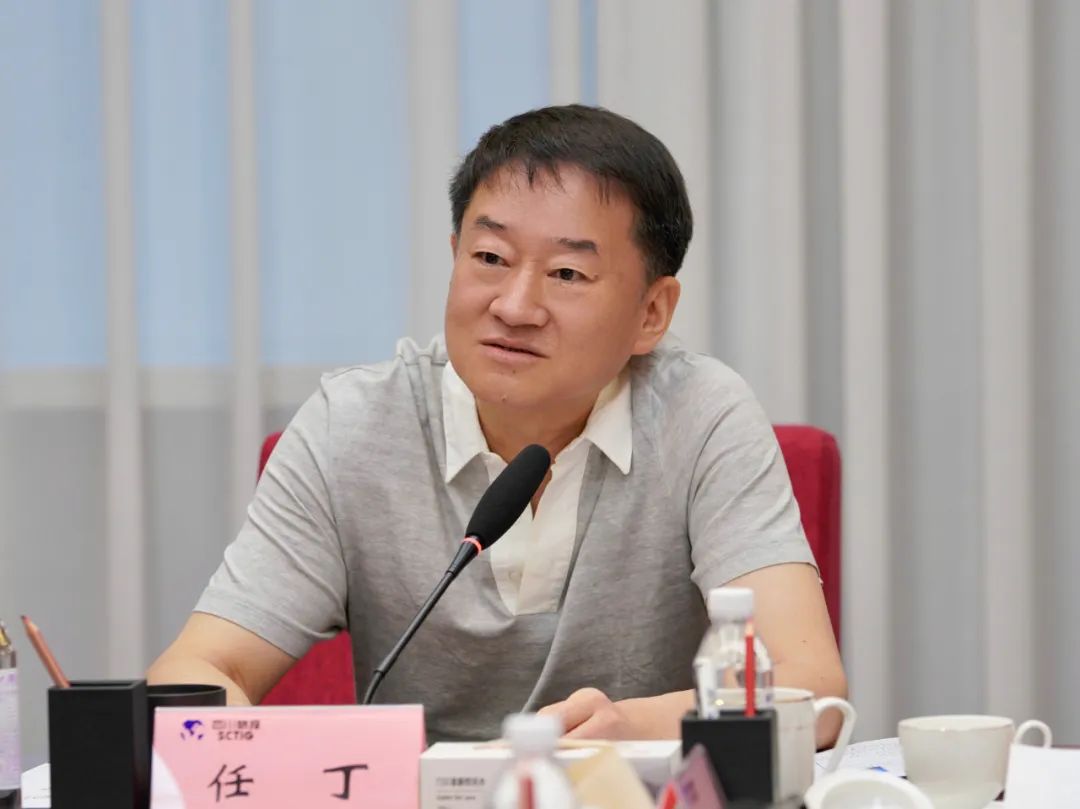 e9a6e22d-feaa-4419-9efe-17dc933132ad e9a6e22d-feaa-4419-9efe-17dc933132ad