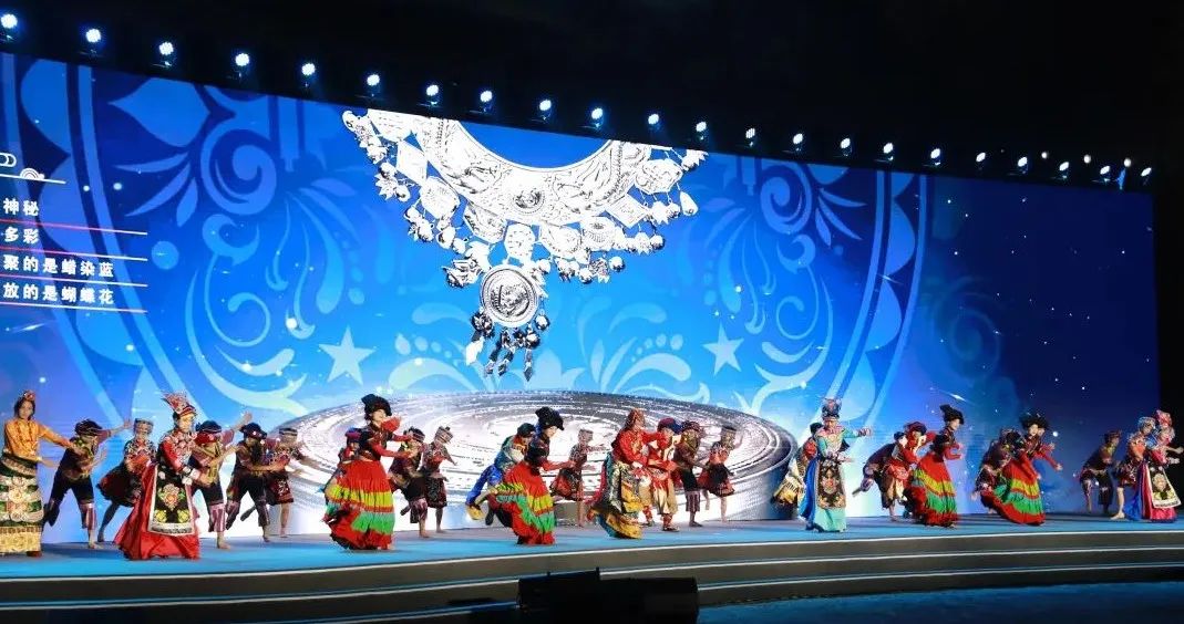 6e82d8d4-d1b6-46bd-a472-44cbcbe8f34d 6e82d8d4-d1b6-46bd-a472-44cbcbe8f34d