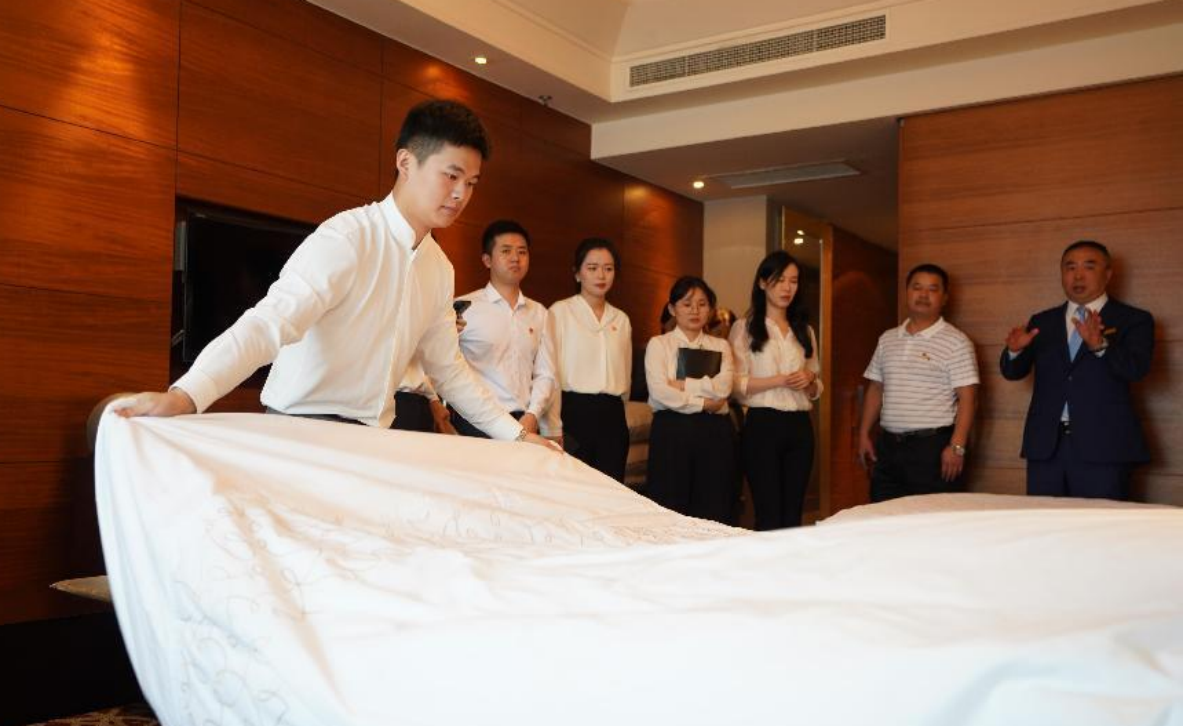 02636318-d9b3-416a-88a8-c275f71dd538 02636318-d9b3-416a-88a8-c275f71dd538