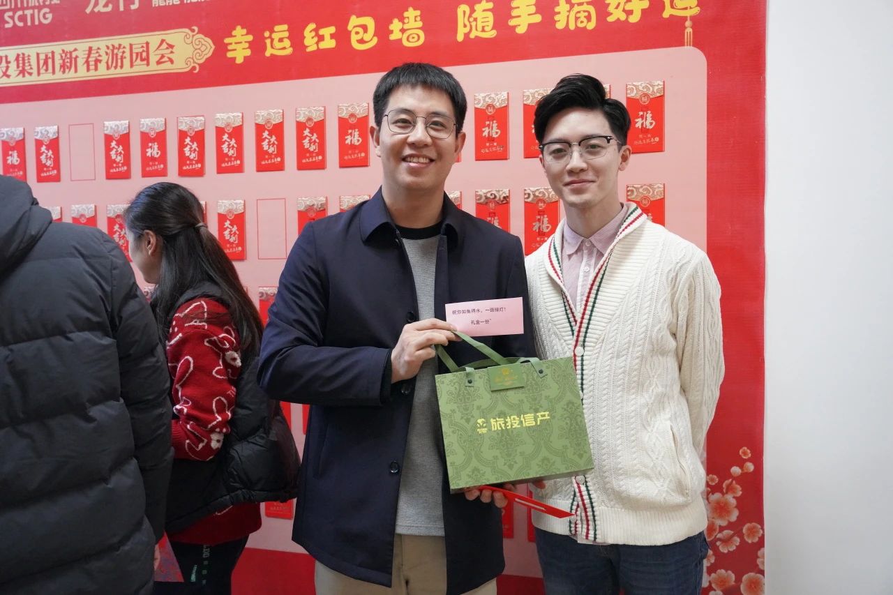 1766fb40-e8fc-4dc1-8e0b-8b38c49b7e33 1766fb40-e8fc-4dc1-8e0b-8b38c49b7e33