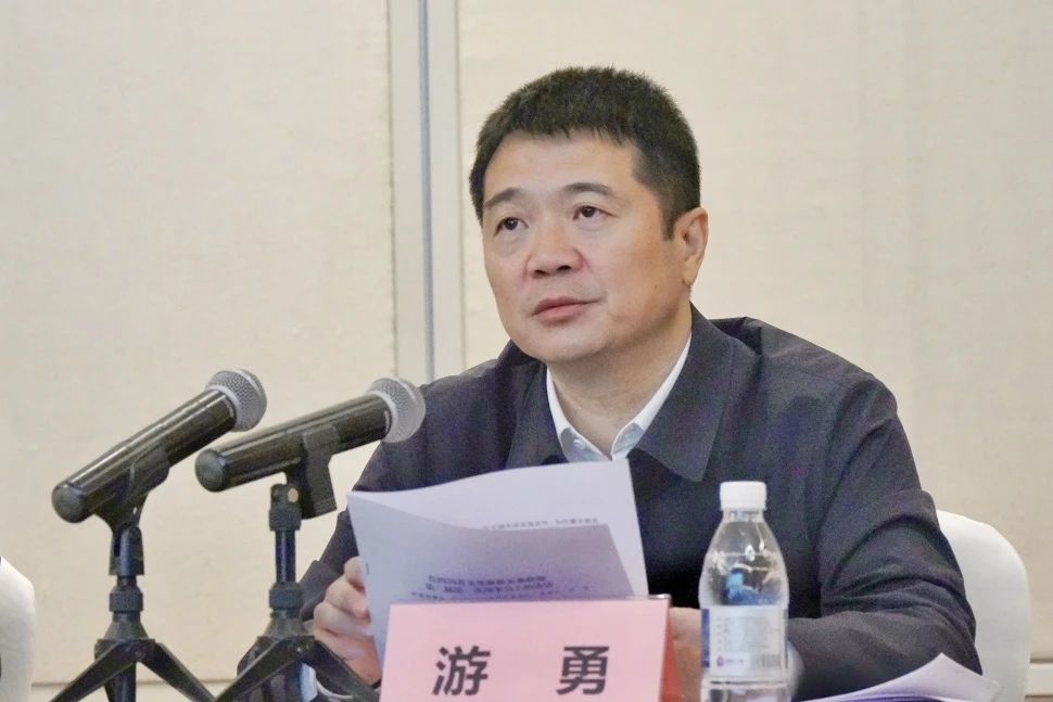 18f1129e-91a5-4b36-807a-21c4d50c0ce8 18f1129e-91a5-4b36-807a-21c4d50c0ce8