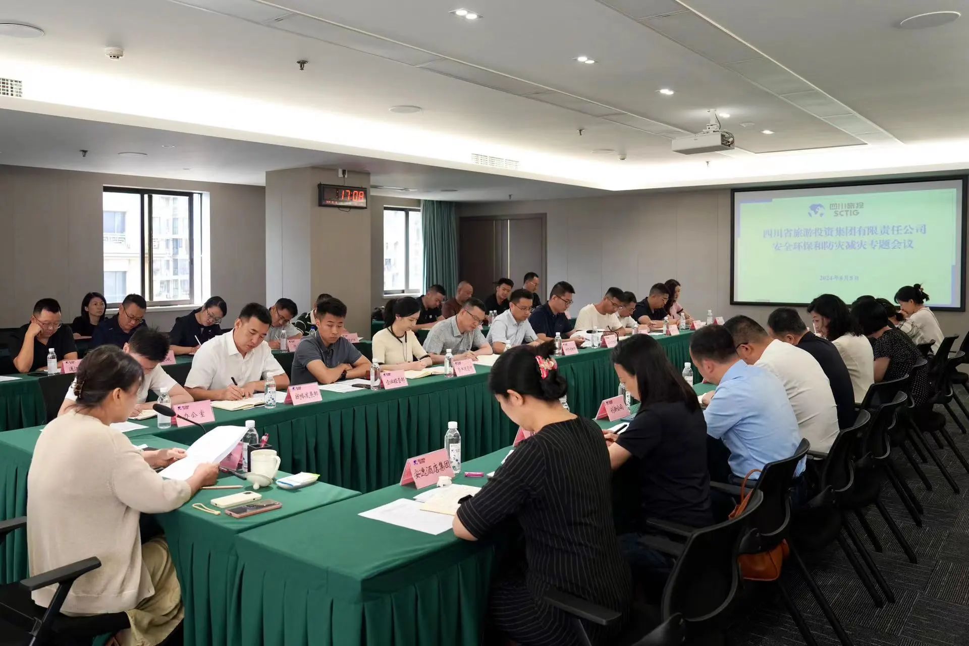 35da9a30-6431-42a7-aaf9-80a0b4ce5768 35da9a30-6431-42a7-aaf9-80a0b4ce5768