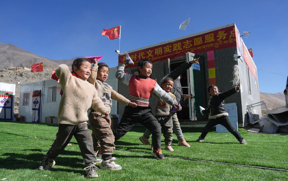 222fe893-e2df-4b89-ab8d-5fba1d94c3a6 222fe893-e2df-4b89-ab8d-5fba1d94c3a6