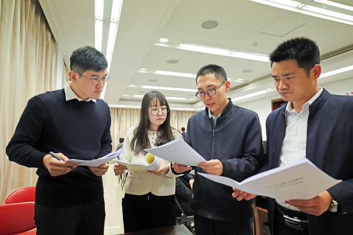 bd1a465b-35a7-4f06-8325-33766f2c132f bd1a465b-35a7-4f06-8325-33766f2c132f