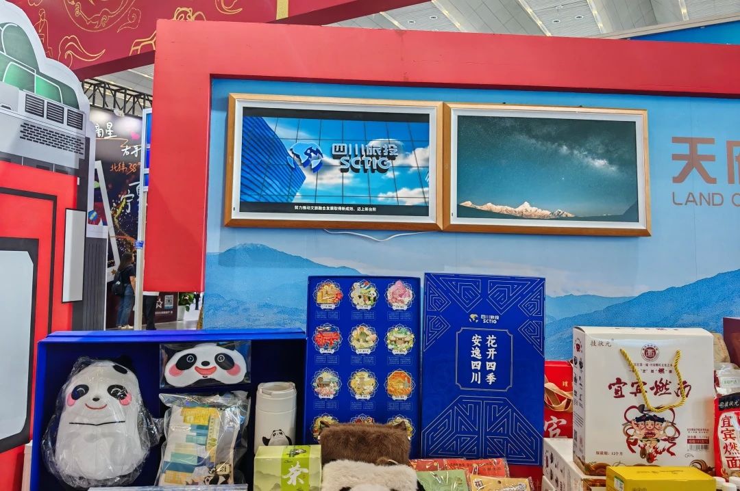 e907ba89-d072-42d2-b0ef-d8adc7ff1823 e907ba89-d072-42d2-b0ef-d8adc7ff1823