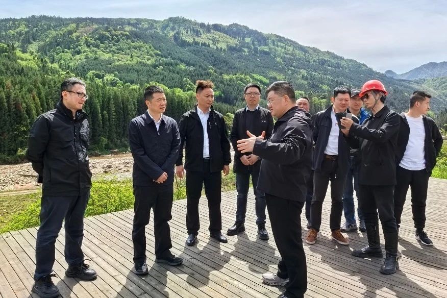 1450c4b8-e005-461d-9492-d6c03c306117 1450c4b8-e005-461d-9492-d6c03c306117