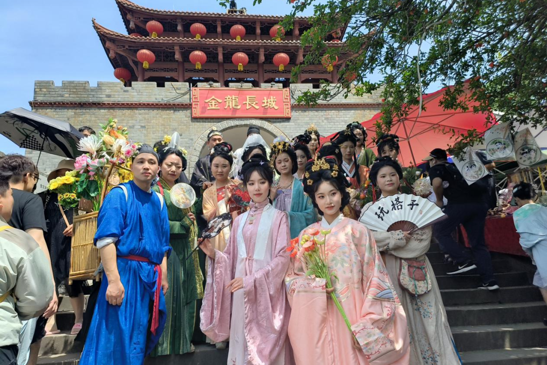 412d6425-b9ed-4c5d-a962-9931b3adf371 412d6425-b9ed-4c5d-a962-9931b3adf371