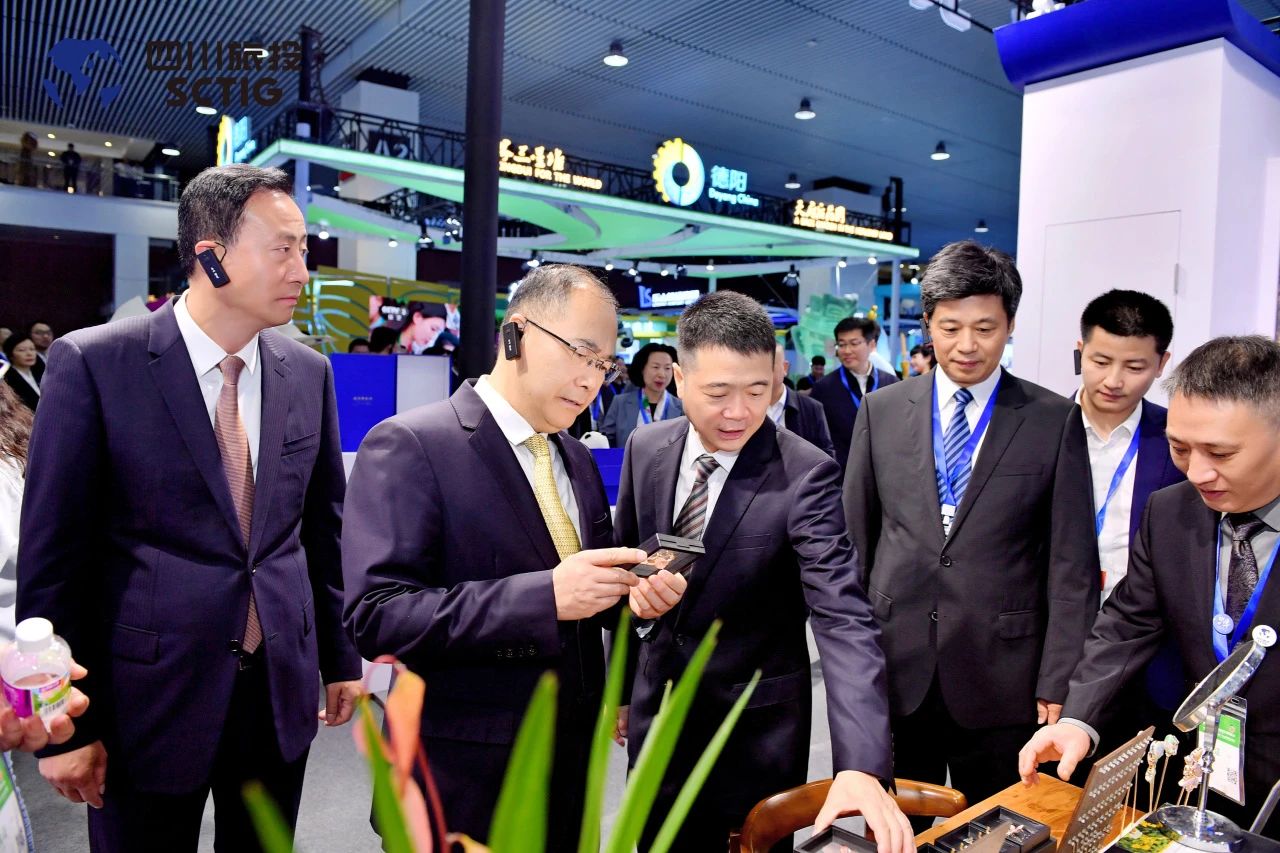 ab47615c-229b-497a-82af-977c6a3ec178 ab47615c-229b-497a-82af-977c6a3ec178